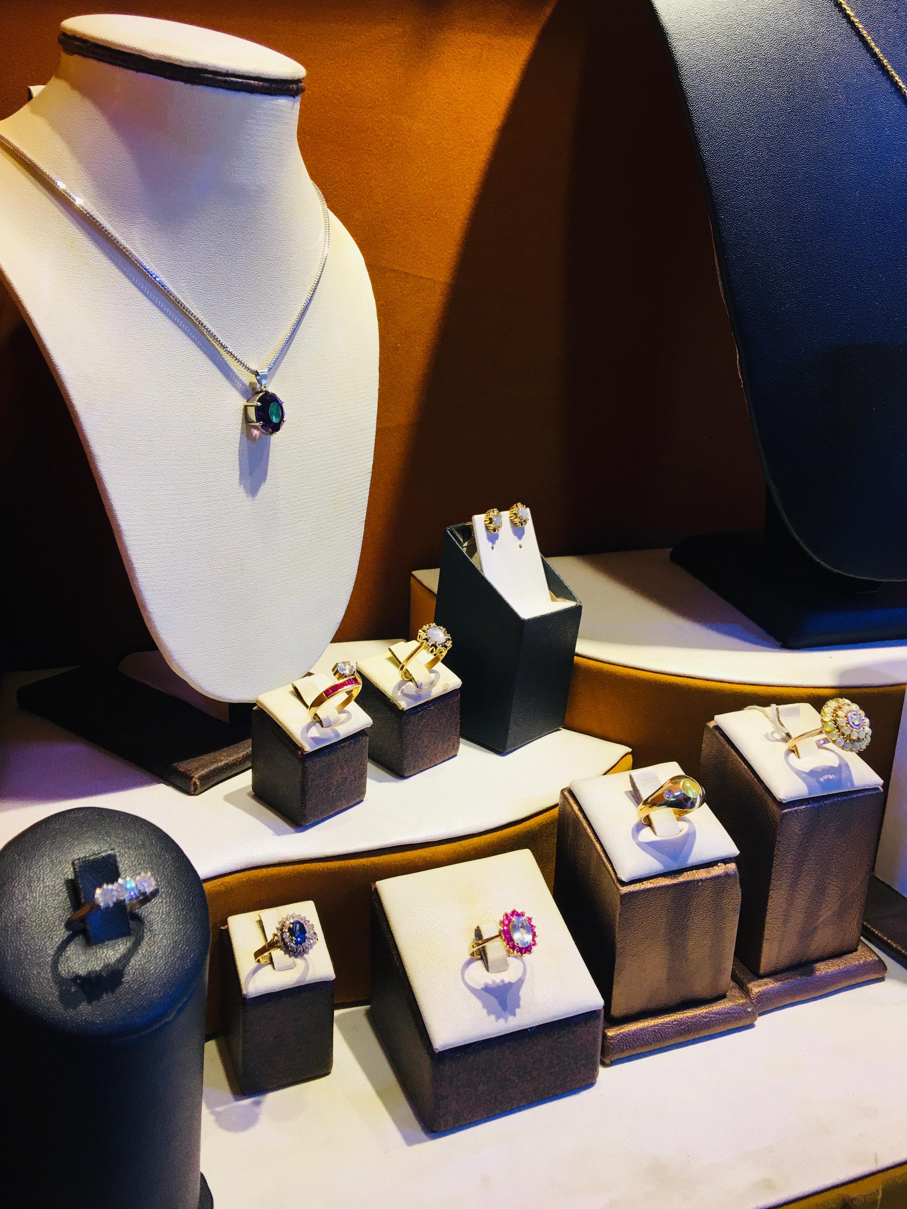 MoonLight Gems and Jewellery Store